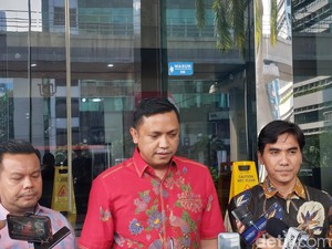 Tim Staf Hasto PDIP Serahkan Bukti Dugaan Pemalsuan Dokumen ke Dewas KPK