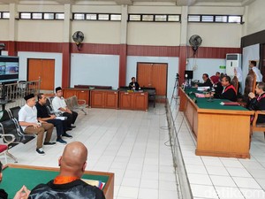 Terdakwa Dugaan Korupsi Gedung SMA di OKU Selatan Jalani Sidang Perdana