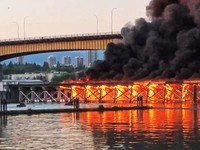 Penampakan Jembatan Kereta Api Tua di Kanada Terbakar Hebat