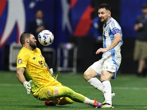 Aduh... Messi!