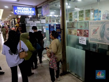 Dolar Cetak Rekor Tembus Rp16.445, Ini 5 Alasan Rupiah Gagal Perkasa