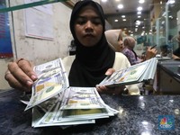 Sentimen DHE Masih Jadi Vitamin Rupiah, Dolar Turun ke Rp 16.275