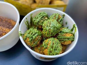 Uniknya Bomboloni Pisang dengan Isian Cokelat yang Lumer