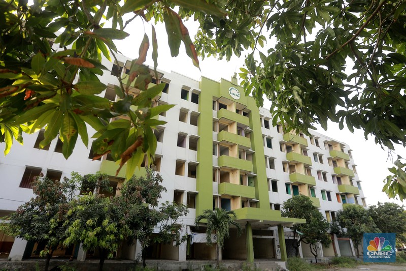 Suasana kondisi Rumah Susun Sederhana Sewa (Rusunawa) Marunda yang tidak terawat, Jakarta, Jumat (21/6/2024). (CNBC Indonesia/Muhammad Sabki) Suasana kondisi Rumah Susun Sederhana Sewa (Rusunawa) Marunda yang tidak terawat, Jakarta, Jumat (21/6/2024). (CNBC Indonesia/Muhammad Sabki)