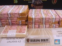 Kronologi Artis Terlibat Kasus Uang Palsu dan Tertangkap di Mall