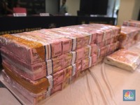Potret Tumpukan Uang Palsu Senilai Rp22 Miliar Diamankan Polisi