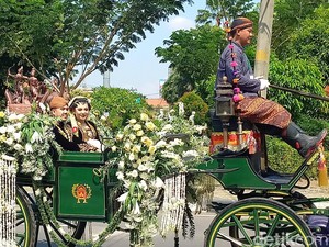 Kirab Pernikahan Putra Anwar Usman Pakai Kereta Kuda Milik Jokowi
