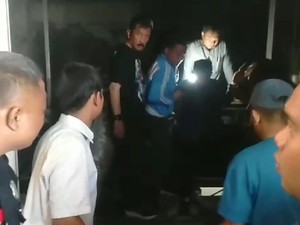 49 Santri Terjebak dalam Lift Saat Hendak Gladi Bersih Wisuda