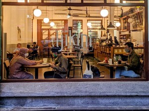 5 Kafe Old Skool untuk Nikmati Suasana Klasik di Jakarta