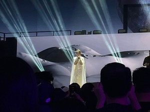 Tribute to Glenn Fredly Lewat Penampilan Rossa di Allo Bank Festival 2024