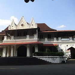 Serba Pertama di Jakarta, Ada Kampus Tertua Berusia 170 Tahun