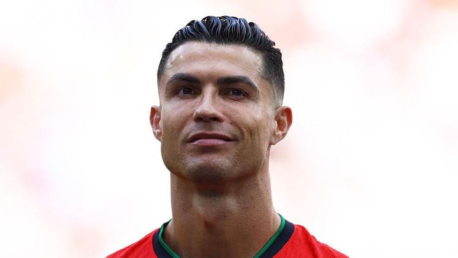 Cristiano Ronaldo saat Pertugal berhadapan dengan Tukey di Stadion BVB Dortmund, Dortmund, Jerman - 22 Juni 2024. (REUTERS/Kacper Pempel)