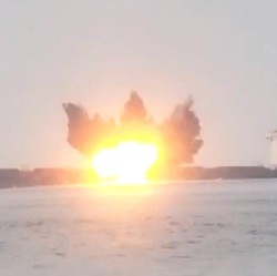 Laut Merah Membara, Kapal Singapura Ditembak di Pantai Yaman