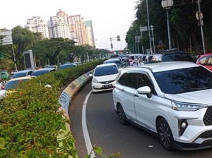 Lalu Lintas ke Arena PRJ Kemayoran Jakpus Macet Panjang