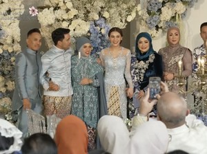 Dilamar Thariq di Depan Keluarganya, Aaliyah Massaid Menangis Haru