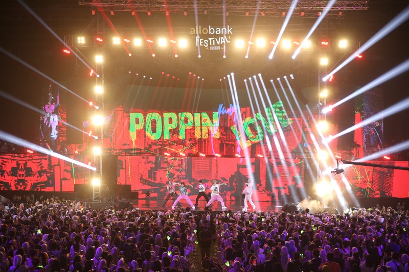 WayV sukses membius para penonton Allo Bank Festival 2024 di panggung indoor Istora Senayan, Jakarta, Sabtu (22/6/2024) malam. (Istimewa)