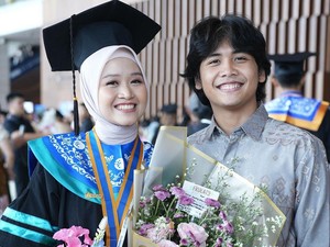 Video: Bintang Emon Umumkan Istri Hamil Anak Pertama