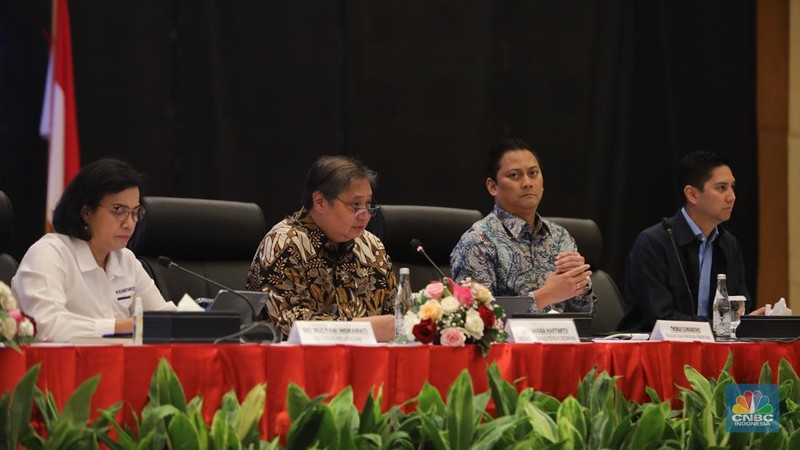 Konferensi pers terkait Kondisi Fundamental Ekonomi Terkini dan Rencana Anggaran Pendapatan dan Belanja Negara (RAPBN) 2025 di Jakarta, Senin (24/6/2024). (CNBC Indonesia/Faisal Rahman)