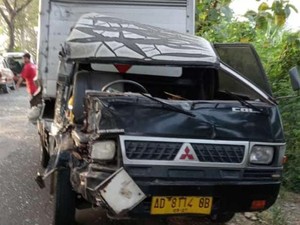 Kecelakaan Beruntun Truk, Mobil Boks dan Motor di Karangdowo Klaten
