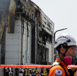 Potret Kebakaran Pabrik Baterai Mobil Listrik Korsel, 22 Orang Tewas