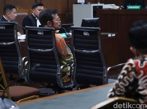 Kala SYL Bilang Semua Menteri Berbuat yang Sama soal Bayari Keluarga