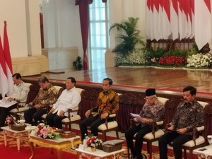 Jokowi Kumpulkan Menteri Ekonomi di Istana!