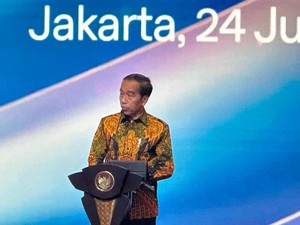 Jokowi Ungkit Mudahnya Coldplay Tambah Konser di Singapura: Izin Kita Ruwet