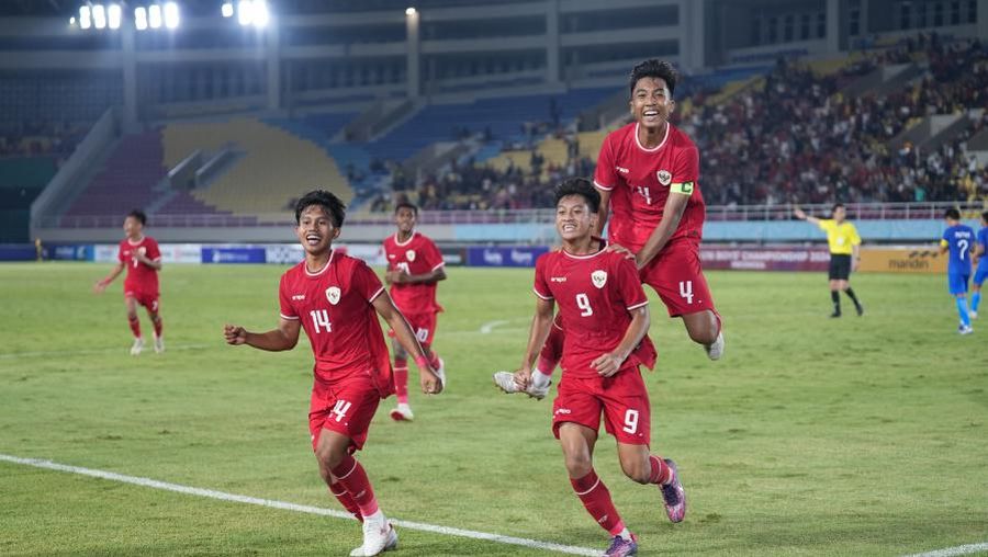 Tim U-16 Indonesia melakukan start manis di laga perdana grup A, ASEAN U-16 Boys Championship 2024. Garuda Muda mampu mengalahkan Singapura 3-0 di Stadion Manahan, Solo, Jumat (21/6/2024). (Dok. PSSI)