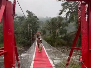 Berkat Sahabat Baik, Jembatan Ciharinem Siap Digunakan Warga