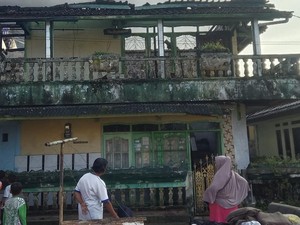 Dini Hari Mencekam Hilman, Rumah Ludes Terbakar-Anak Sempat Terjebak