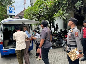 Diduga Terpengaruh Obat, WN Swiss Linglung di Kamar Vila Nusa Penida