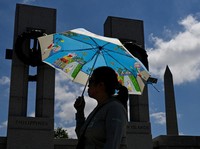 Pemda Bagi-Bagi Duit Rp 36 T ke Warga karena Harga Barang Mahal