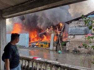 Tragedi Terbakarnya 4 Rumah dan 1 Gudang gegara Bocah Main Masak-masakan