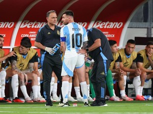 Paha Kanan Messi Bermasalah, Bagaimana Kondisinya?