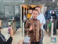 Investasi Asing Tumbuh Double Digit, Bahlil Bantah Efek Rupiah Lesu