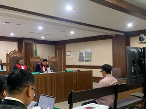 Eks Dirjen Kemendagri Dituntut 5 Tahun 4 Bulan Penjara di Kasus Dana PEN Muna