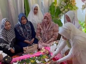 Pernikahan Adat Banjar Viral, Pengantin Wanita Serok Uang Tunai Rp 50 Juta