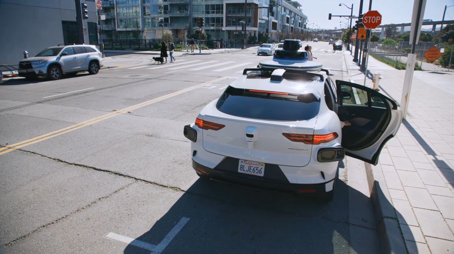 Waymo Autonomous Car adalah mobil tanpa pengemudi. (Tangkapan Layar Waymo)