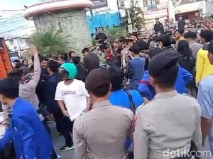 Aksi Tolak RUU Penyiaran di Gorontalo Ricuh, Mahasiswa Bentrok dengan Warga