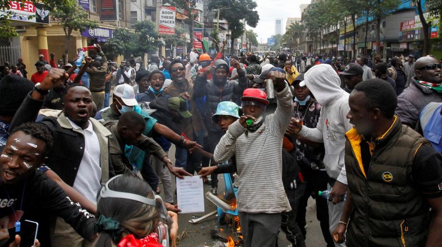 People take part in a demonstration over police killings of people protesting against Kenya's proposed finance bill 2024/2025, in Nairobi, Kenya, June 27, 2024. REUTERS/Monicah Mwangi