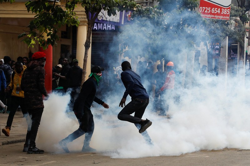 KENYA-BUDGET/ People take part in a demonstration over police killings of people protesting against Kenya's proposed finance bill 2024/2025, in Nairobi, Kenya, June 27, 2024. REUTERS/Monicah Mwangi
