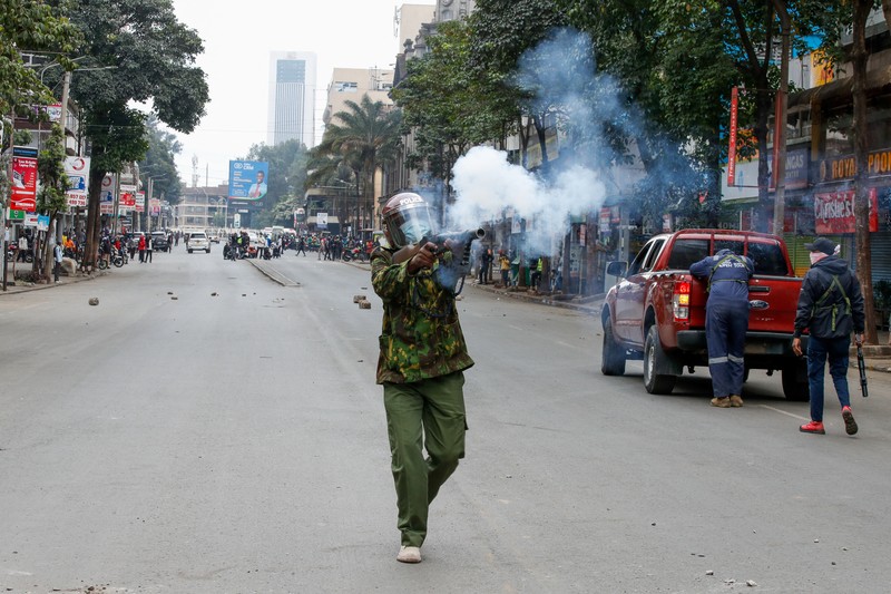 KENYA-BUDGET/ People take part in a demonstration over police killings of people protesting against Kenya's proposed finance bill 2024/2025, in Nairobi, Kenya, June 27, 2024. REUTERS/Monicah Mwangi