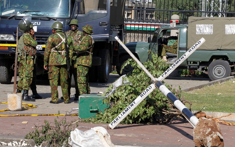 Gedung parlemen Kenya mengalami kerusakan usai diserbu warga yang menolak akan RUU Kenaikan Pajak. (Tangkapan Layar Video Reuters/)