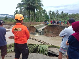 4 Kabupaten di Sulut Diterjang Banjir-Longsor Imbas Cuaca Ekstrim