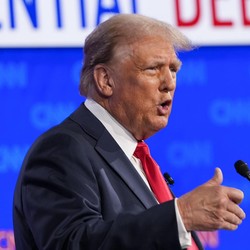 Bantai Biden di Debat, Dinasti Medsos Donald Trump Ambruk