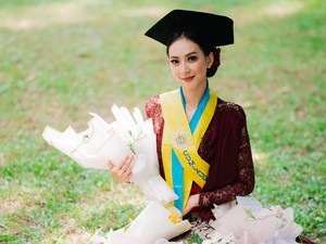 Kisah Lulusan Cumlaude UGM Jadi Cleaning Service di Australia