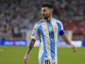 Saat Fans Intai Messi via Lubang Intip Kamar Hotel