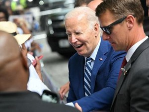 Biden: Trump Berhubungan Seks dengan Bintang Porno Saat Istrinya Hamil