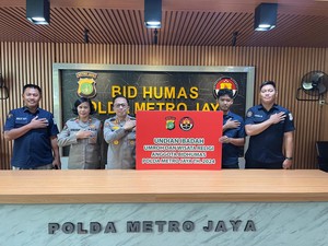 HUT Bhayangkara, Polda Metro Hadiahi 3 Personel Berprestasi Umrah Gratis