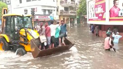 Video: Penampakan Kekacauan di New Delhi Usai Hujan Lebat